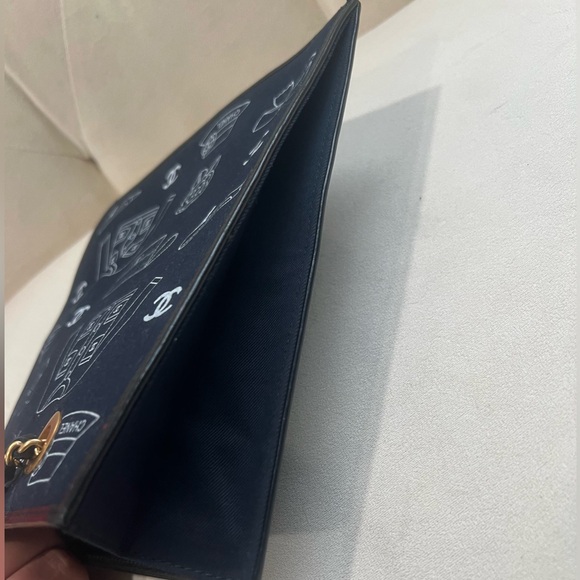 CHANEL Denim In Navy Blue Small Tote with Gold Chain and Iconic Print - Picture 4 of 7